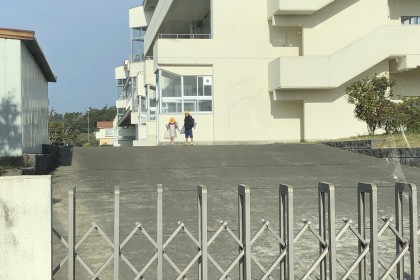 8F757C42-E559-4C0F-9FFE-6A23B9770EA2