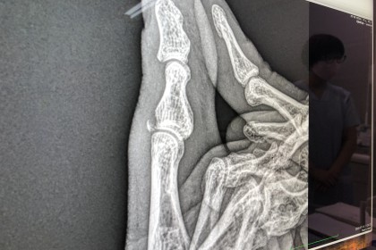 EAEE2EA2-6B52-47A3-9B41-DE815273619C