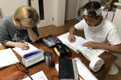 21B513AA-A1A9-49B6-B1D4-550548E23A0E